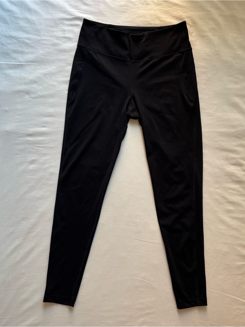 Vuori Pace High Rise Leggings Black Large VW329 7/8 Zip Pocket